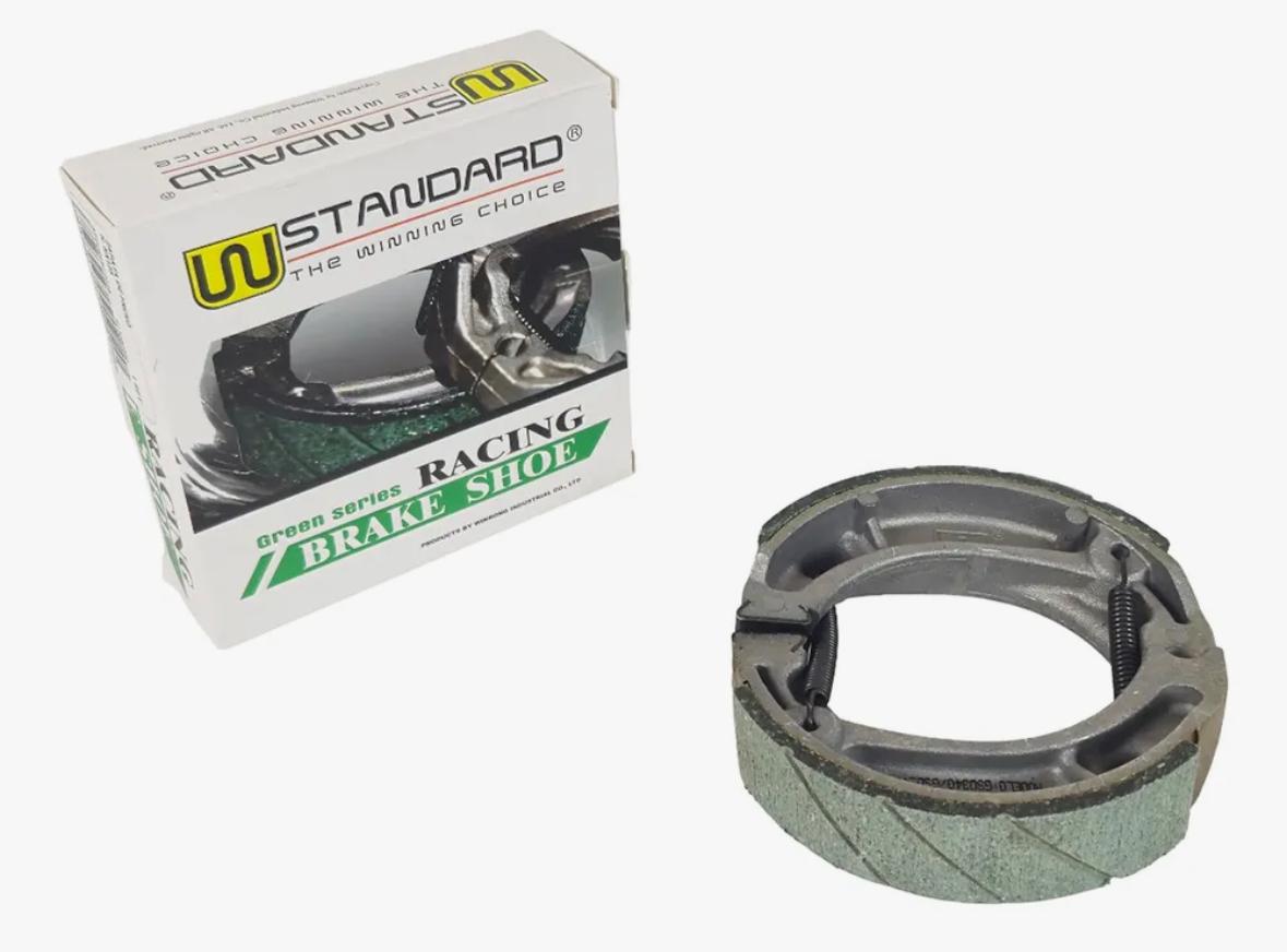ZAPATA FRENO MOTO 110 RESORTE CRUZADO STANDARD NRO A11
