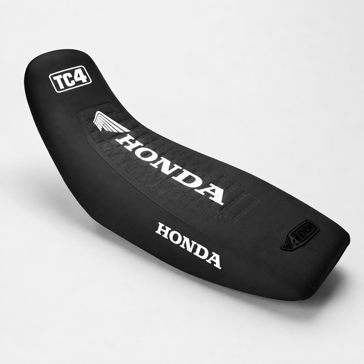 FUNDA ASIENTO ANTIDESLIZANTE HONDA XR 150 NEGRA CON PALABRA NRO969