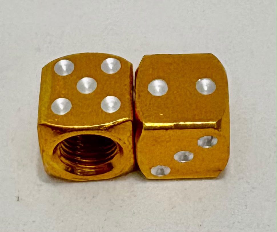 TAPON VALVULA RUEDA DADO DORADO
