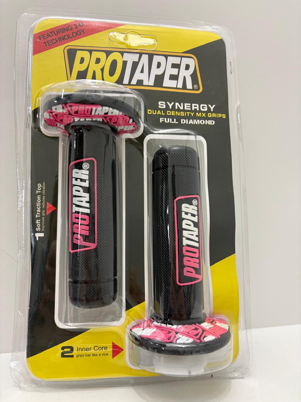 PUÑO PRO TAPER NEGRO ROSA 624 NRO1026 AL NRO1030